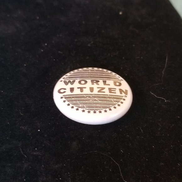 NWT Brooch / Pin "World Citizen" Black & White 1" - Picture 6 of 7